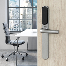 A new SMARTairⓇ wireless escutcheon boosts security even at your high-traffic doors